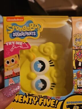 Nickelodeon SpongeBob SquarePants Yellow and Blue Squeeze Figure
